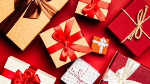 How to Give a Gift That Will Make an Impression